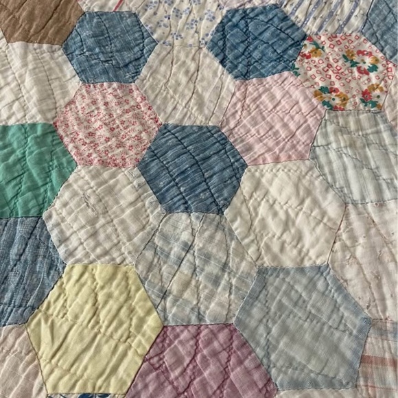 Antique Hexagon Cutter Quilt - Picture 3 of 7